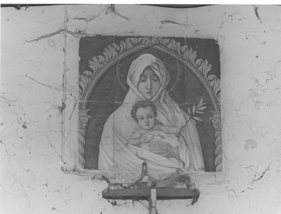 Madonna con Bambino (pannello) di Pimpinelli Teobaldo (secondo quarto sec. XX)
