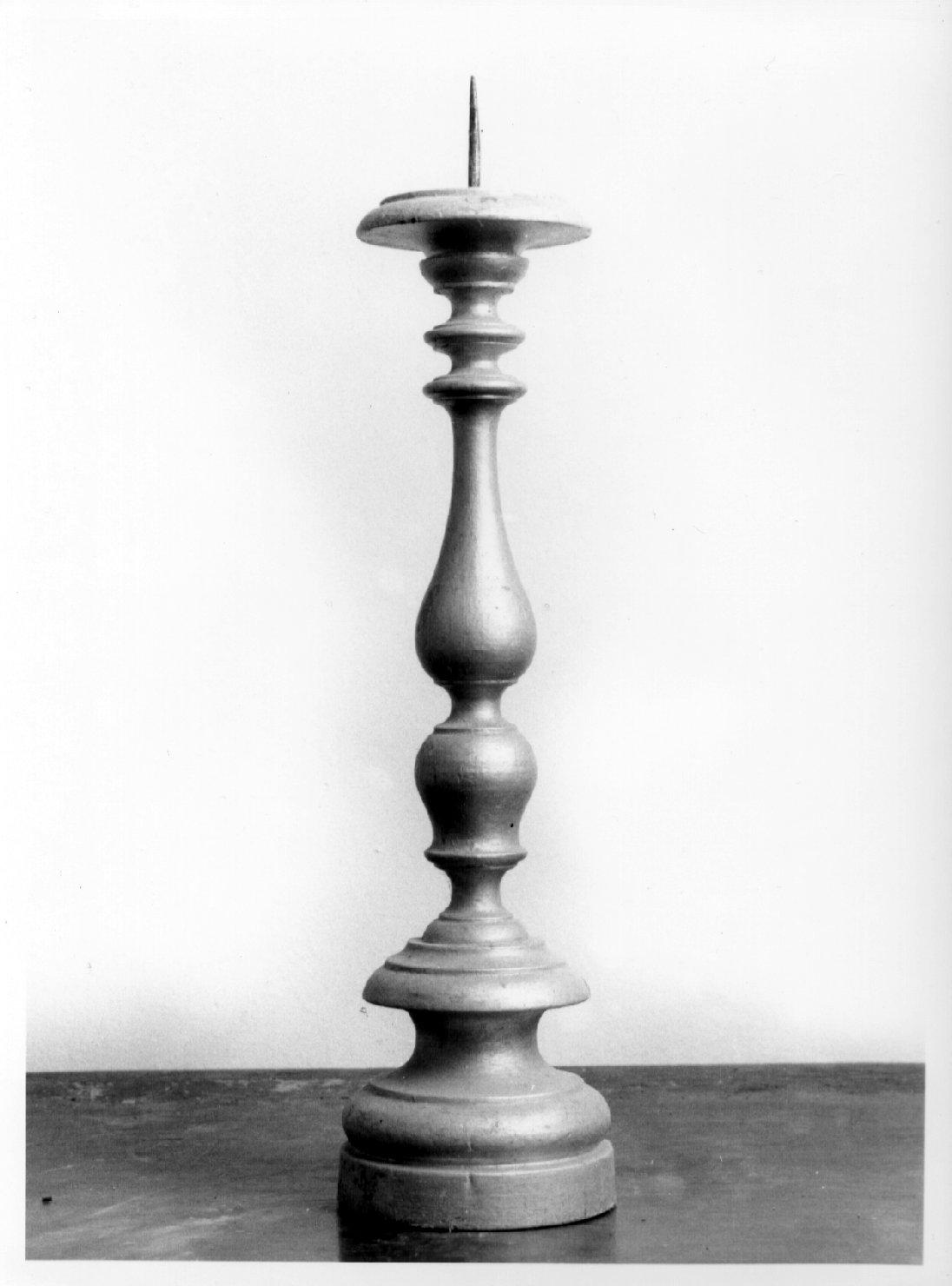 candelabro, serie - bottega umbra (prima metà sec. XVII)