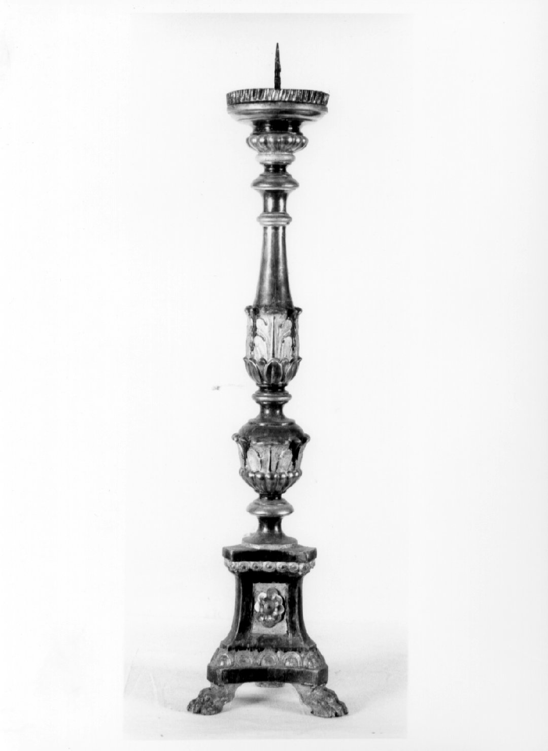 candelabro, serie - bottega umbra (fine/inizio secc. XIX/ XX)