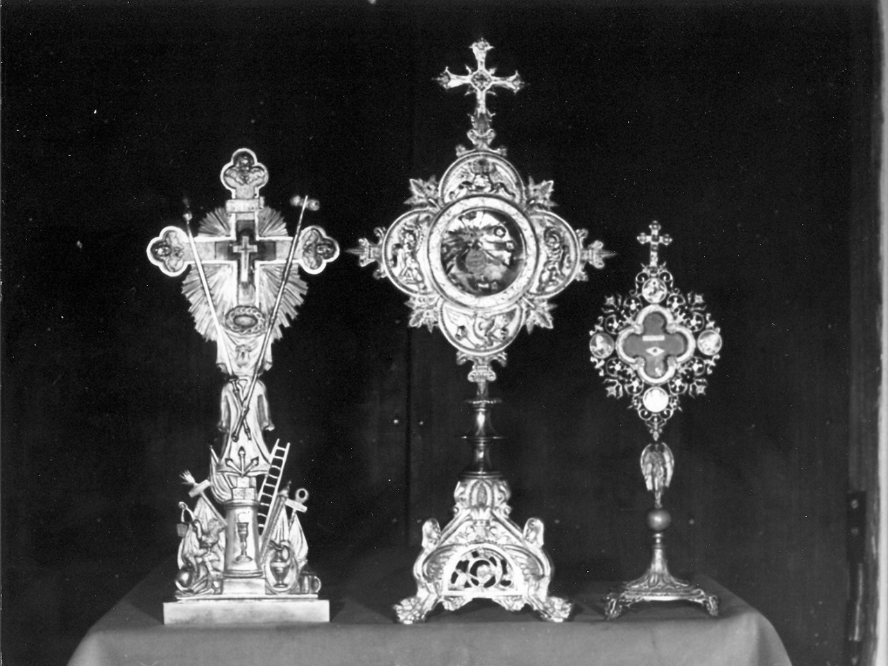 reliquiario - a croce, opera isolata - bottega Italia centrale (sec. XVIII)