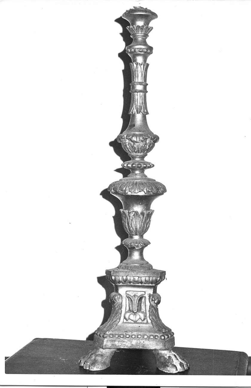 candeliere, opera isolata - bottega umbra (sec. XVIII)