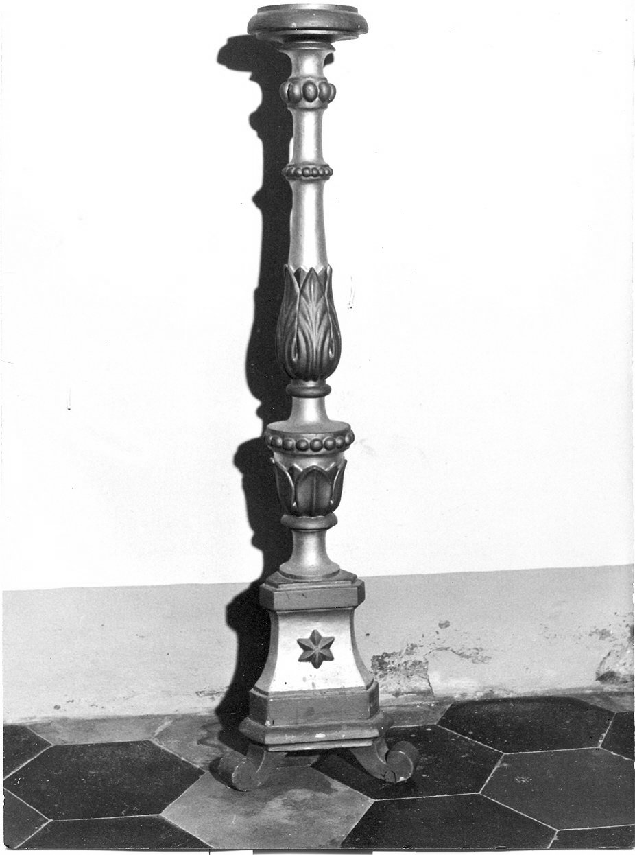 candeliere d'altare, serie - bottega umbra (fine sec. XVIII)