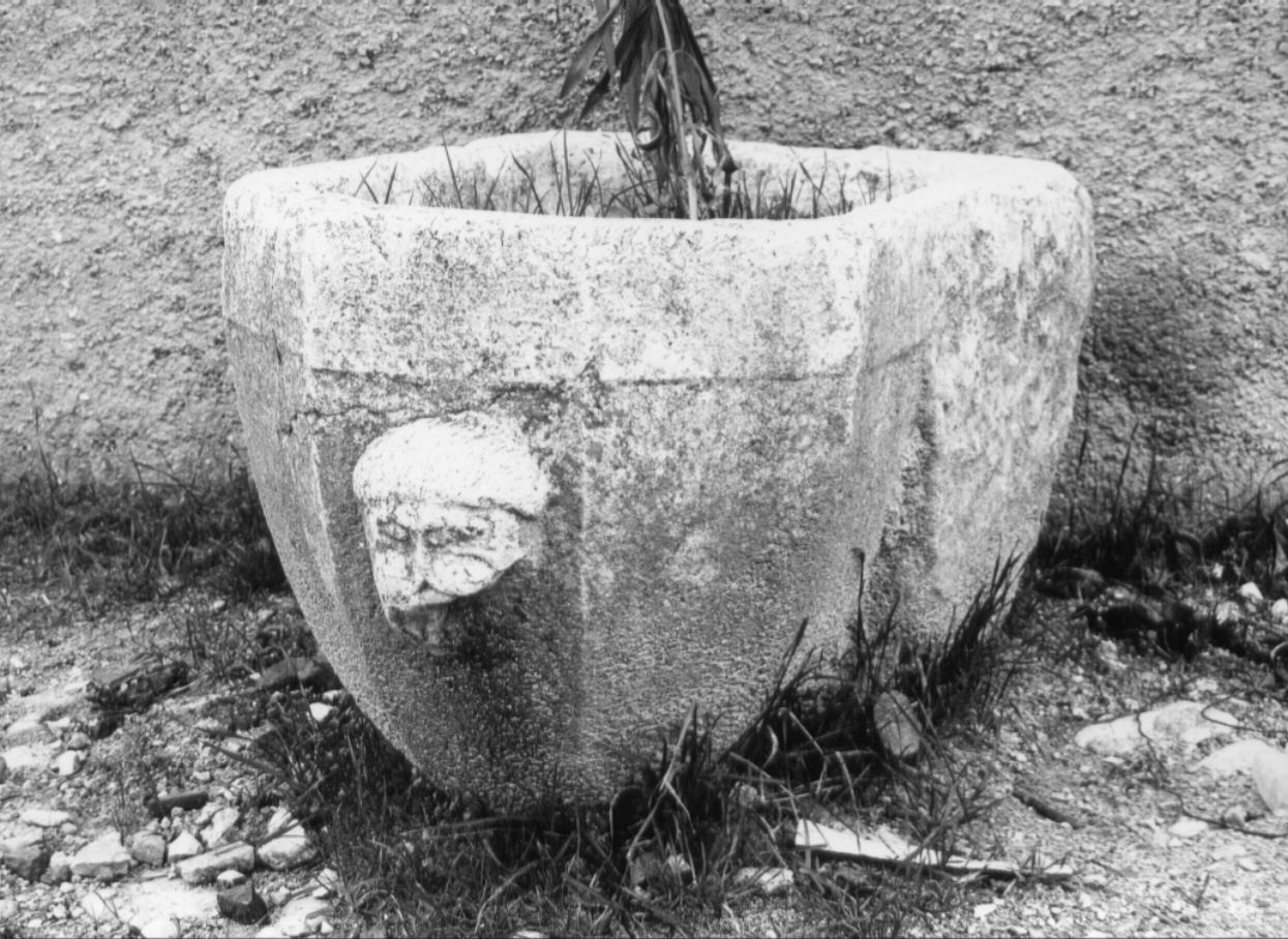 vasca, opera isolata - bottega Italia centrale (secc. IX/ X)