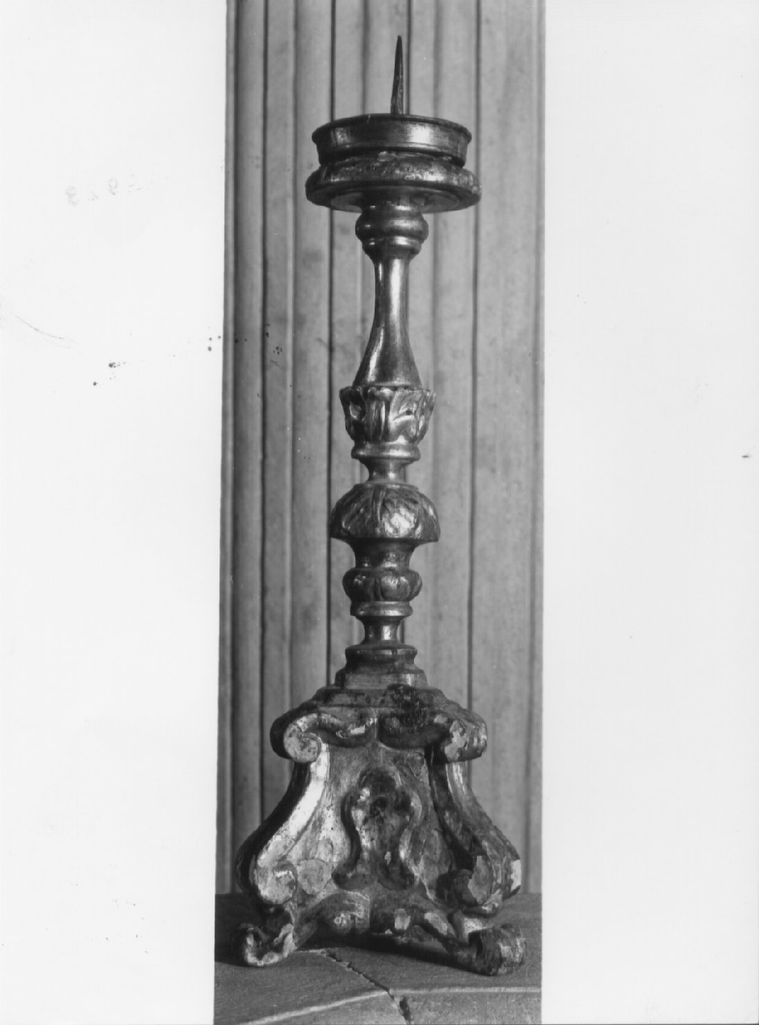 candelabro, coppia - bottega umbra (prima metà sec. XVIII)
