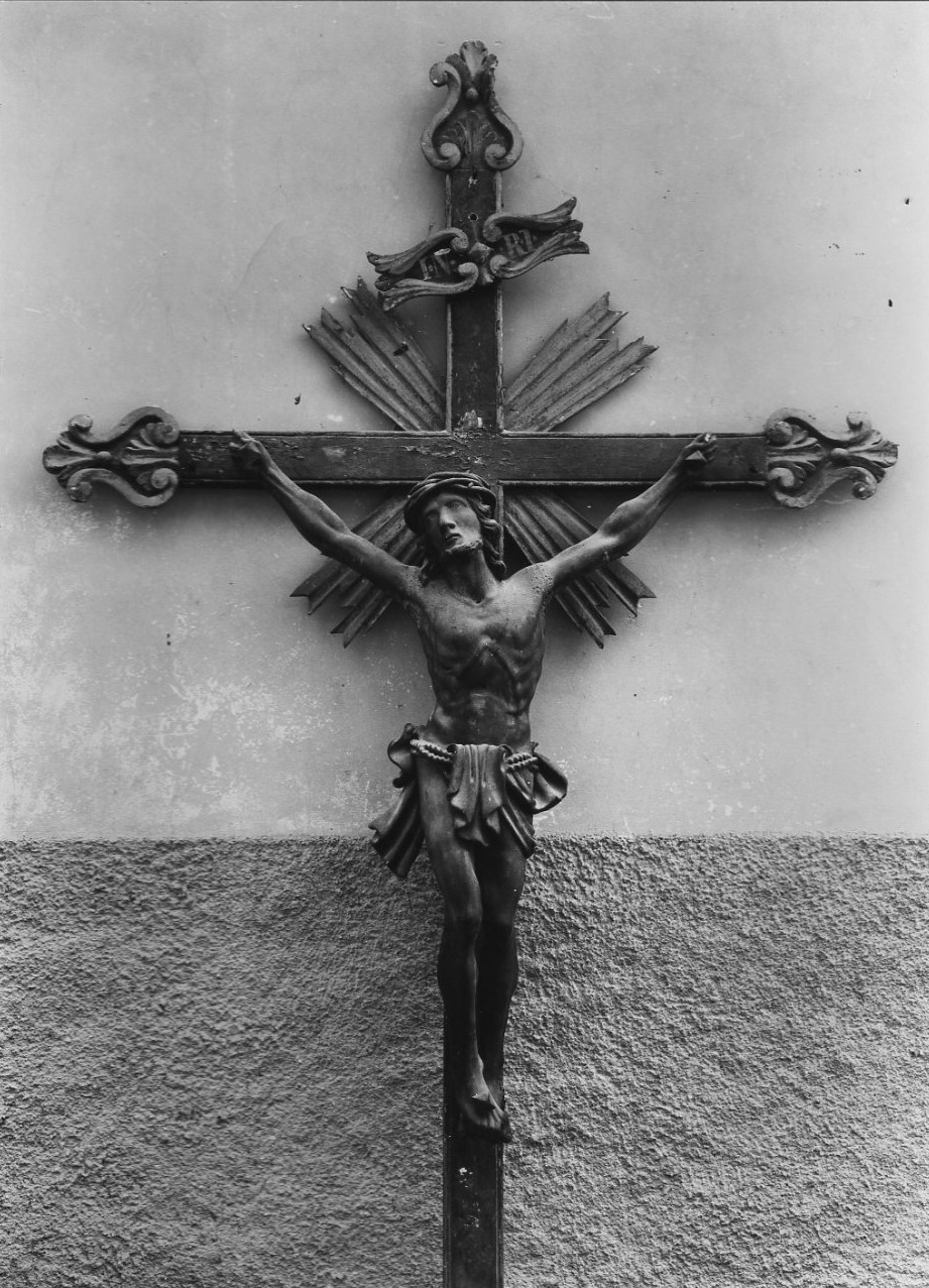Cristo crocifisso (crocifisso, opera isolata) - bottega Italia centrale (sec. XVI)