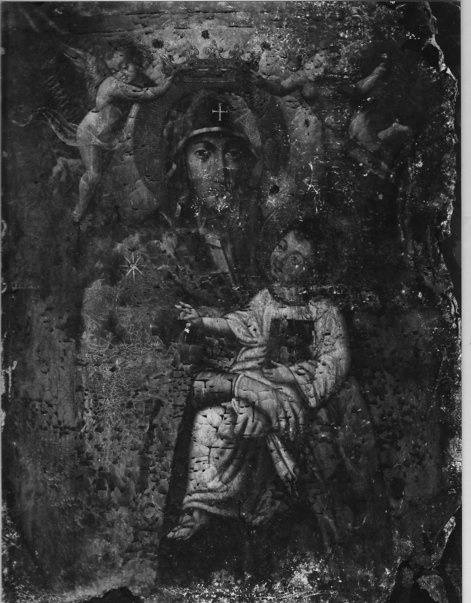 Madonna con Bambino e angeli reggicorona (dipinto, opera isolata) - ambito Italia centrale (sec. XVI)