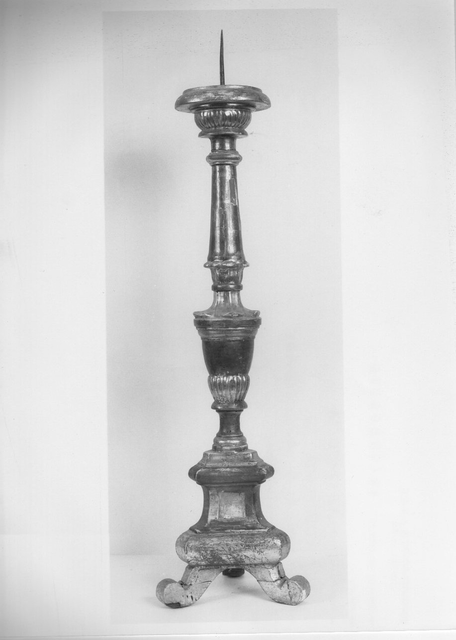 candeliere, serie - bottega umbra (fine/inizio secc. XIX/ XX)