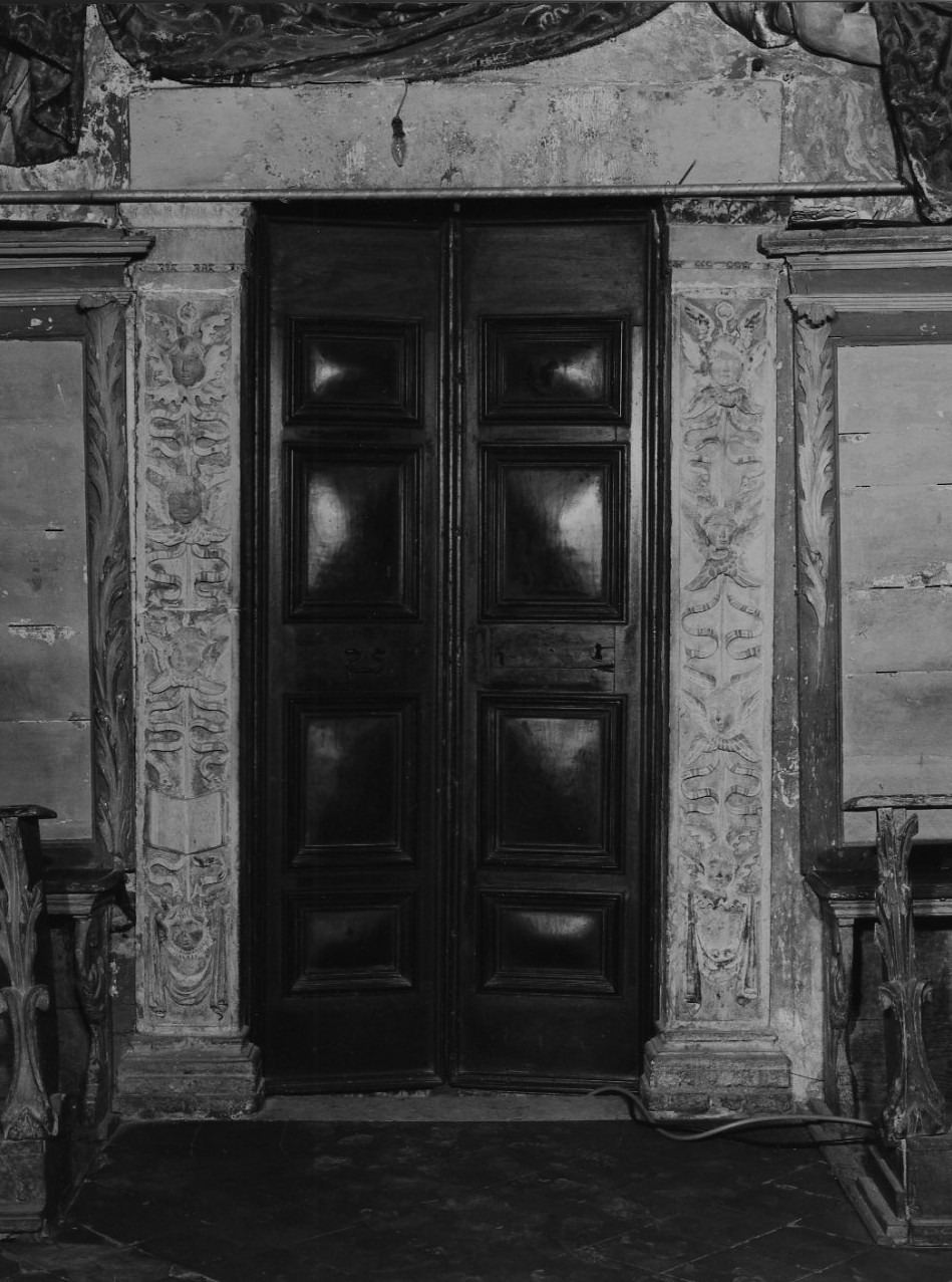 porta, opera isolata - bottega Italia centrale (sec. XVI)