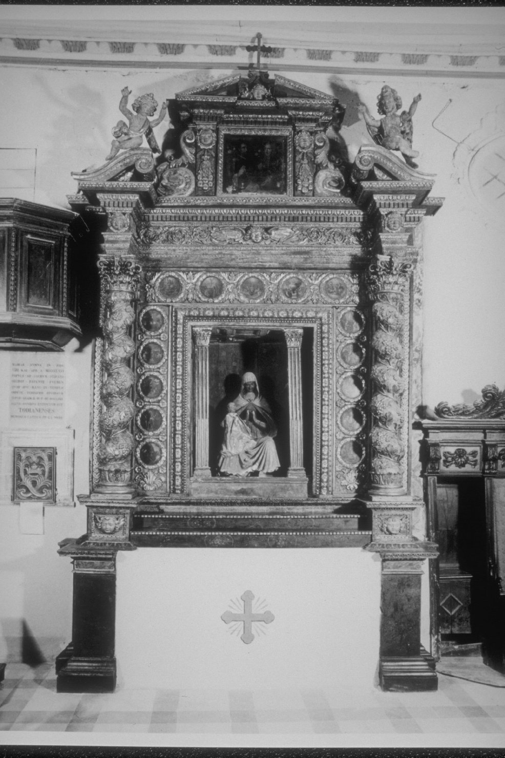 mostra d'altare, complesso decorativo - bottega umbra (prima metà sec. XVII)