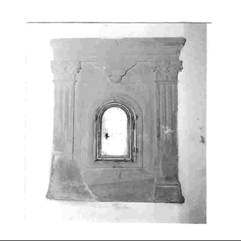 tabernacolo - a frontale architettonico, opera isolata - bottega Italia centrale (prima metà sec. XVI)