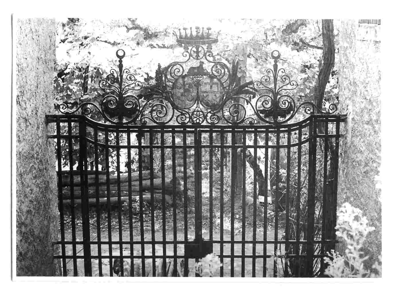 cancello, insieme - bottega umbra (sec. XIX)