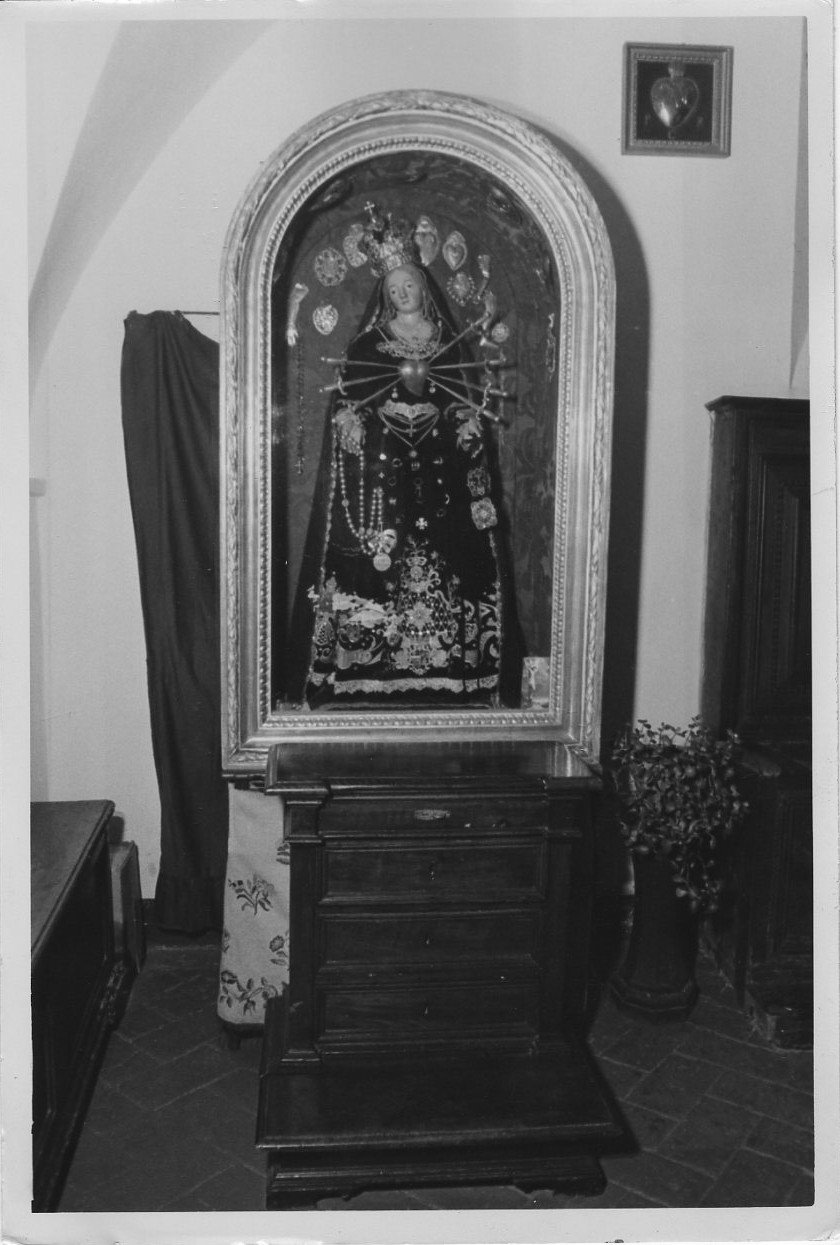 Madonna Addolorata (statua, elemento d'insieme) - bottega Italia centrale (sec. XVIII)