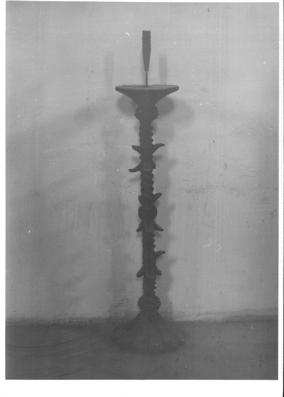candeliere d'altare, coppia - bottega Italia centrale (sec. XV)