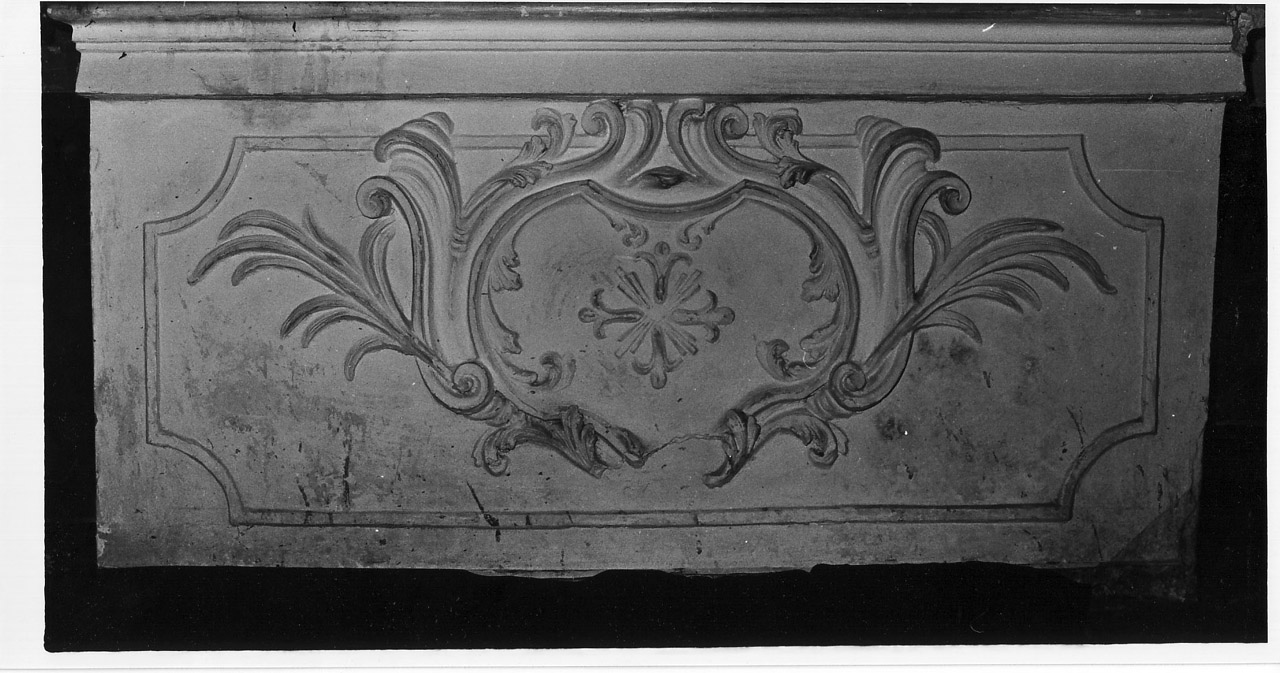 motivi decorativi a volute (paliotto - a pannello piano, complesso decorativo) - bottega Italia centrale (sec. XVIII)