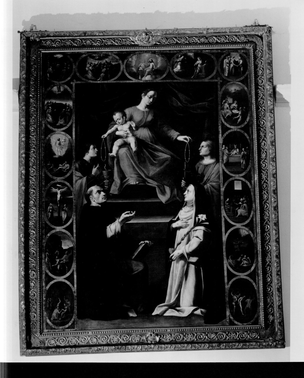 Madonna del Rosario con Santi domenicani e misteri del rosario (dipinto, opera isolata) di Polinori Andrea (attribuito) (secondo quarto sec. XVII)