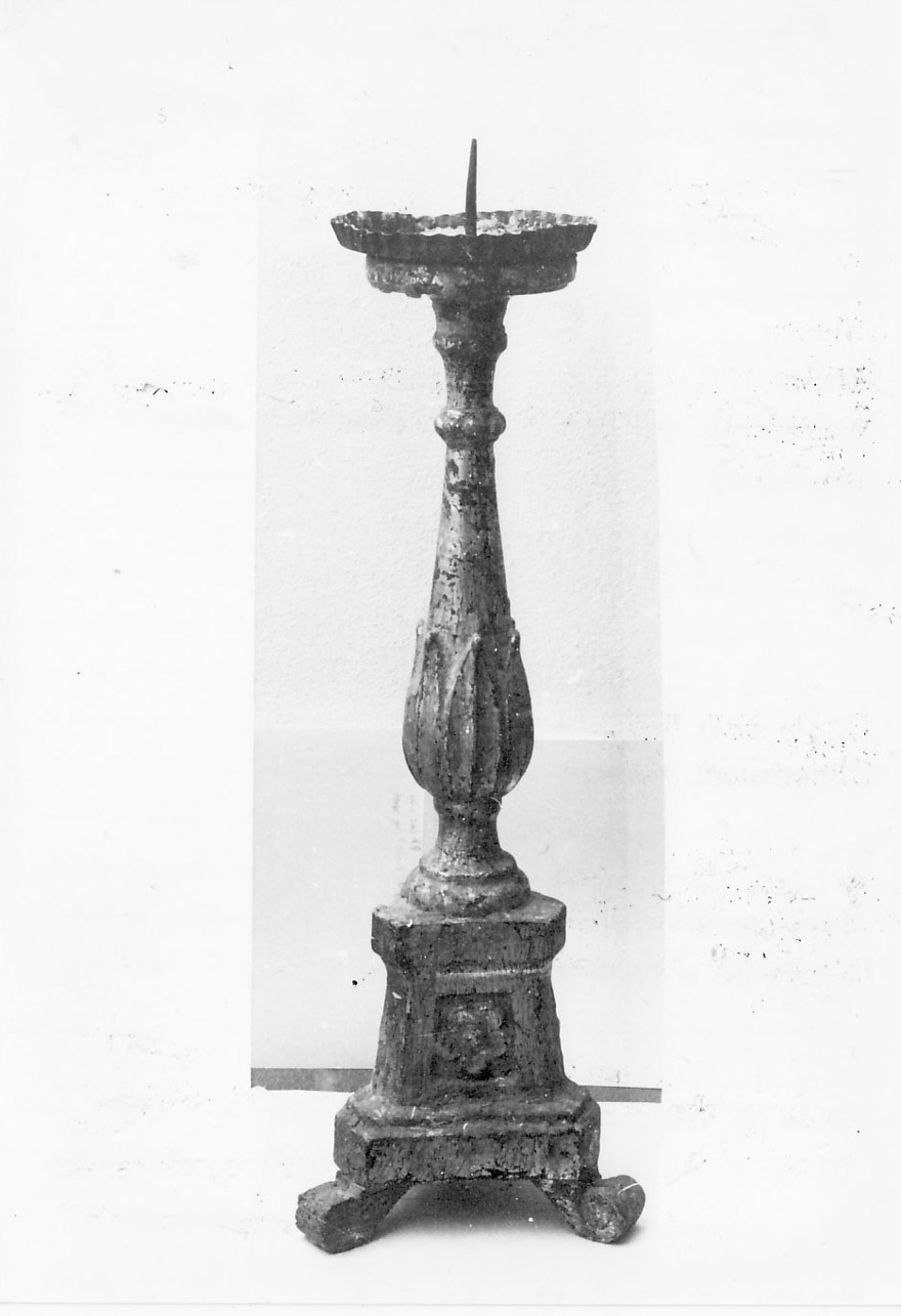 candeliere d'altare - bottega Italia centrale (prima metà sec. XIX)