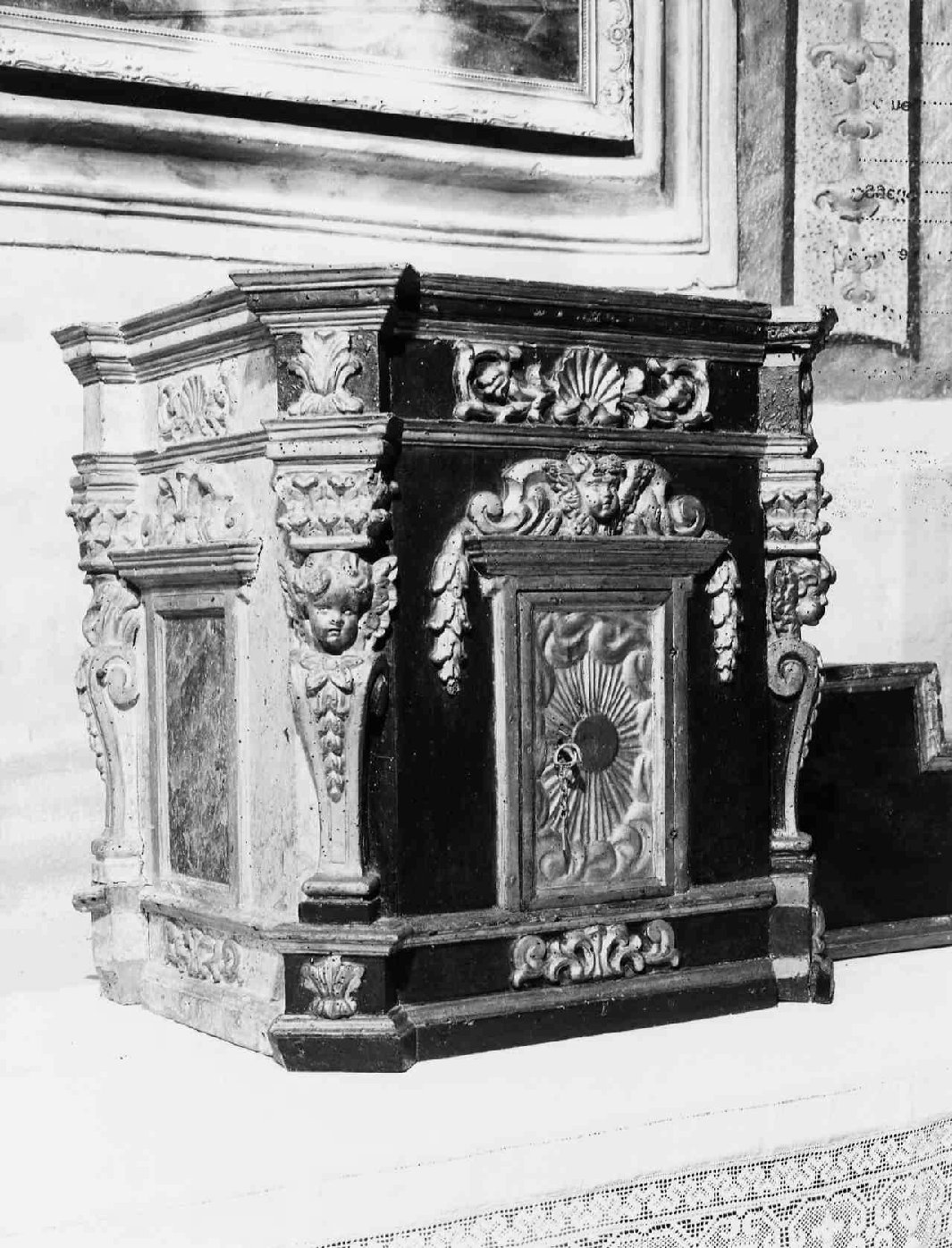 tabernacolo, complesso decorativo - ambito umbro (sec. XVIII)
