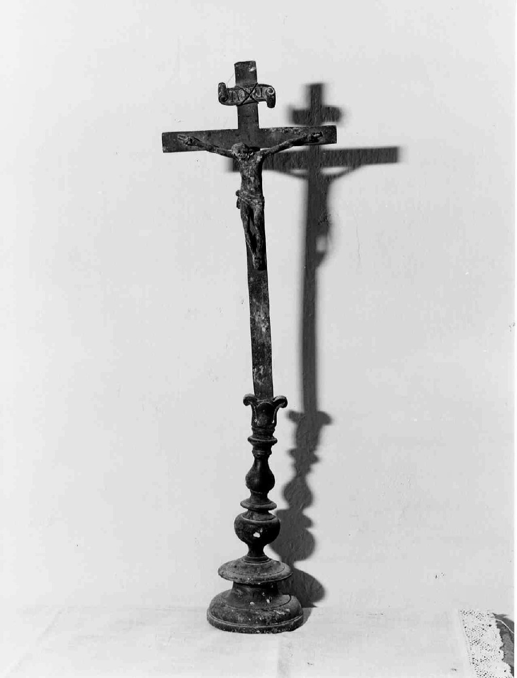 croce d'altare, opera isolata - bottega umbra (sec. XIX)