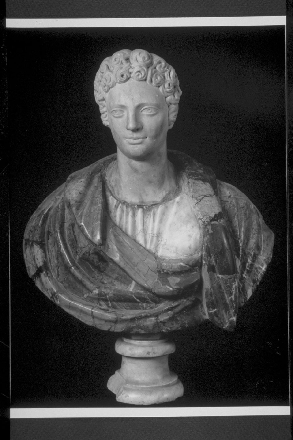 Ritratto di Poppea, busto femminile (busto, serie) - bottega romana (sec. XVIII)