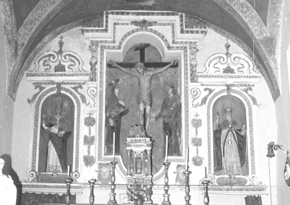 crocifissione di Cristo con la Madonna e santi (statua, elemento d'insieme) - manifattura umbra (sec. XIX)