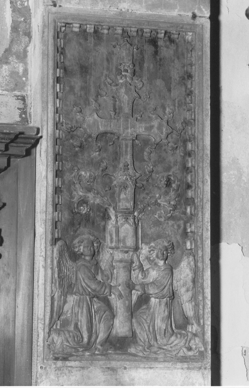 angeli reggenti reliquiario della Croce (rilievo) - bottega veneta (prima metà sec. XV)
