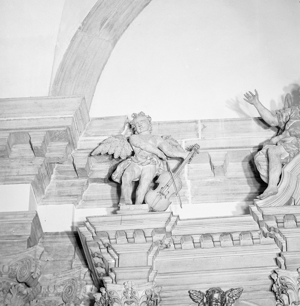 putto alato (scultura, elemento d'insieme) di Callido Gaetano (sec. XVIII)