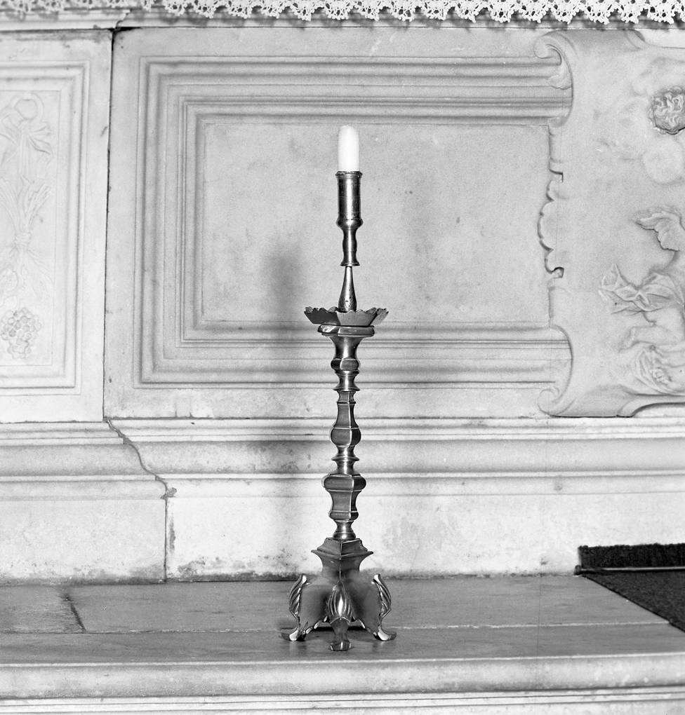 candeliere - bottega veneziana (sec. XVIII)