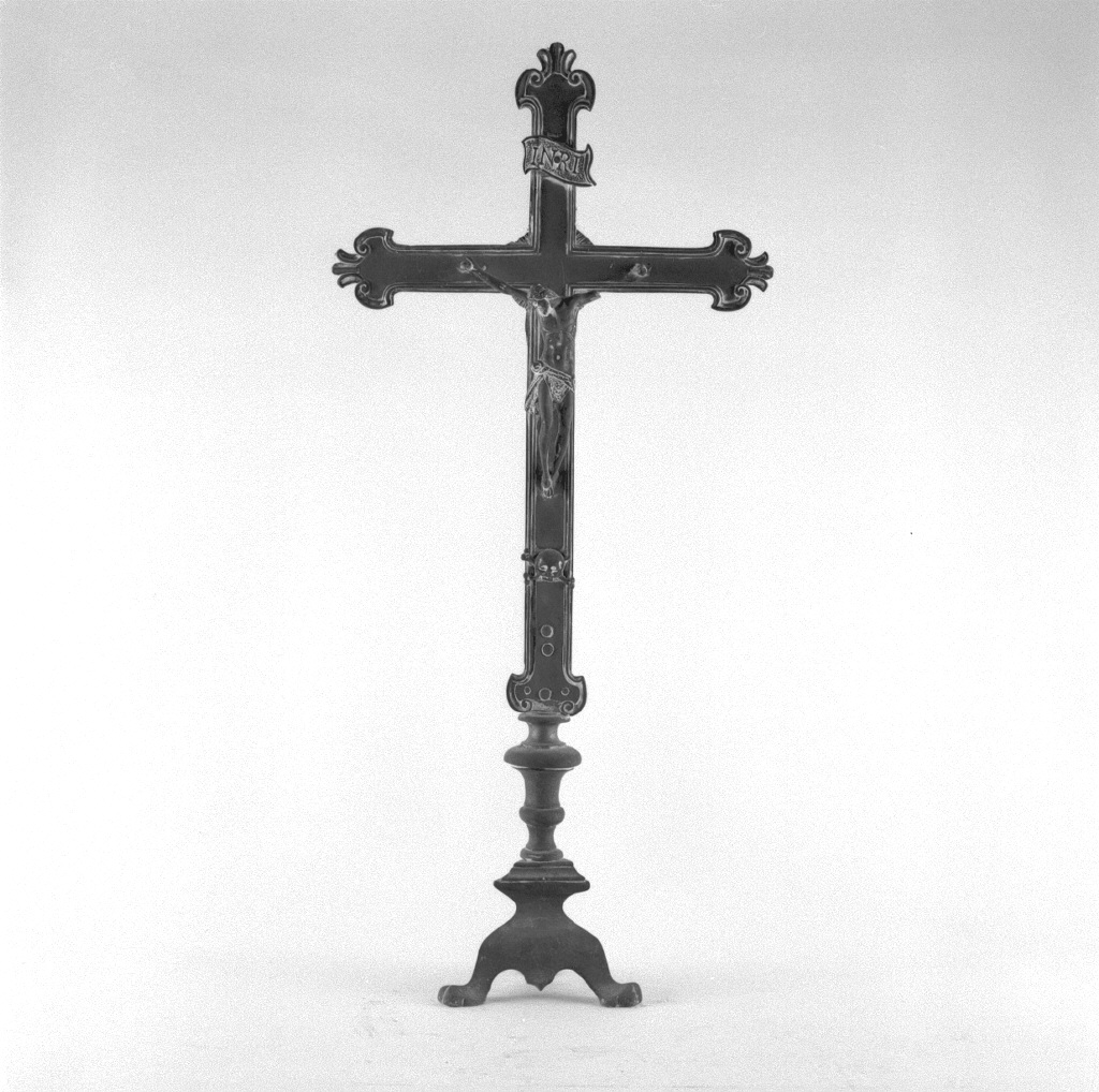 Cristo crocifisso e Madonna con bambino (croce d'altare) - ambito veneto (sec. XIX)