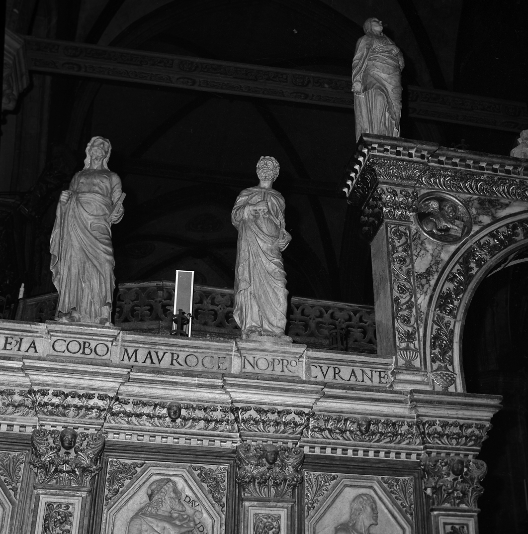 San Pietro (scultura, elemento d'insieme) di Lombardo Pietro (bottega) (sec. XV)