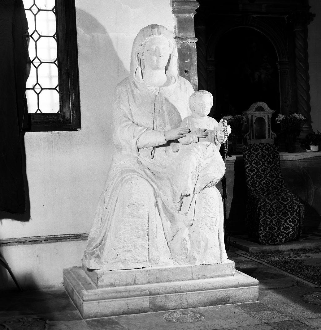 Madonna dell'Orto con Bambino (statua) di De Santi Giovanni (sec. XIV)