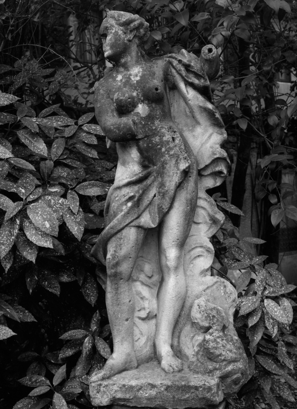 figura femminile (statua, elemento d'insieme) - ambito veneto (secc. XVII/ XVIII)