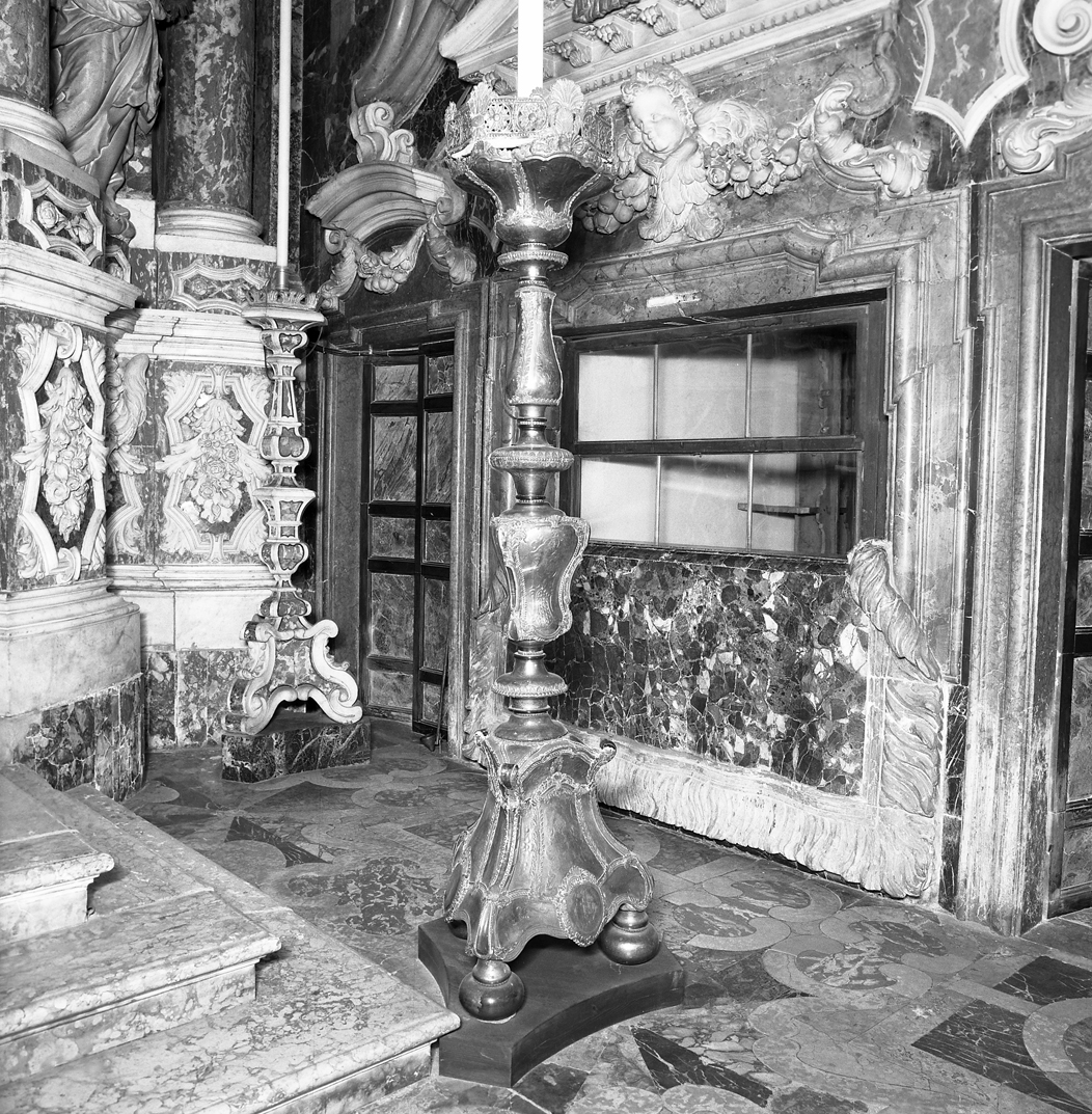 candelabro - ambito veneziano (prima metà sec. XVIII)