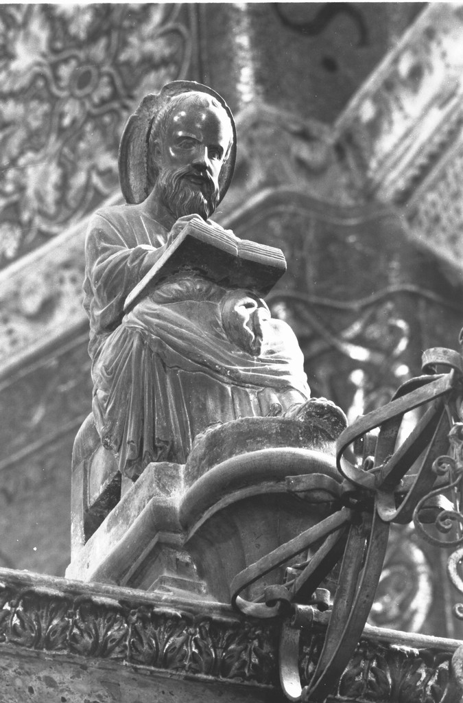 San Giovanni Evangelista (scultura, elemento d'insieme) - ambito veneto (metà sec. XIII)