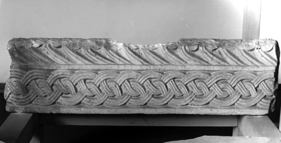 cornice, frammento - bottega veneta (sec. IX)