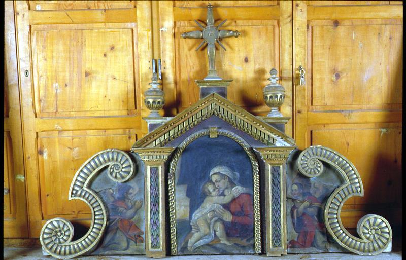 Madonna con Bambino e due angeli (dipinto, elemento d'insieme) di Bagni Cesare (attribuito) - ambito veneto (sec. XVII)