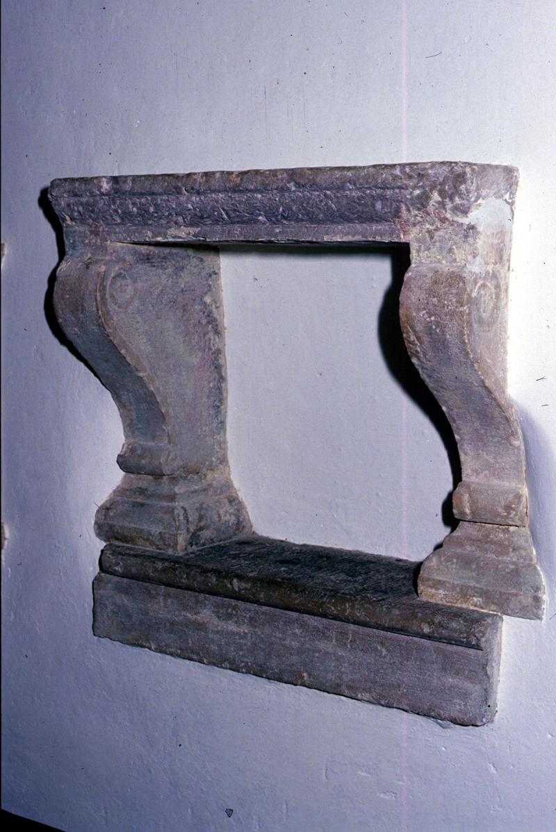 lavabo, frammento - manifattura veneta (fine sec. XVI)