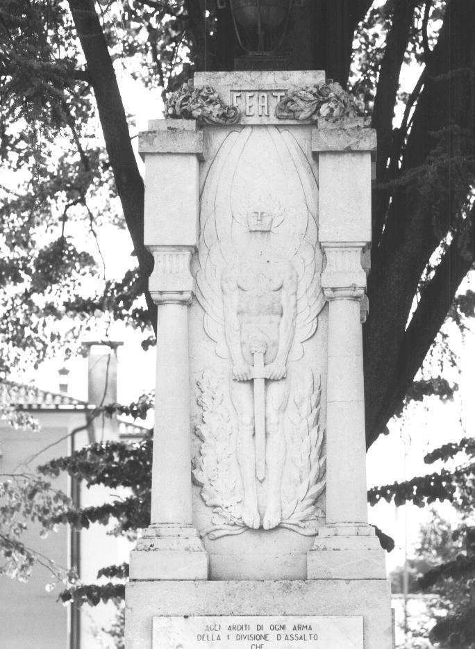 Monumento agli Arditi della I divisione d'assalto (rilievo) - bottega veneta (sec. XX)