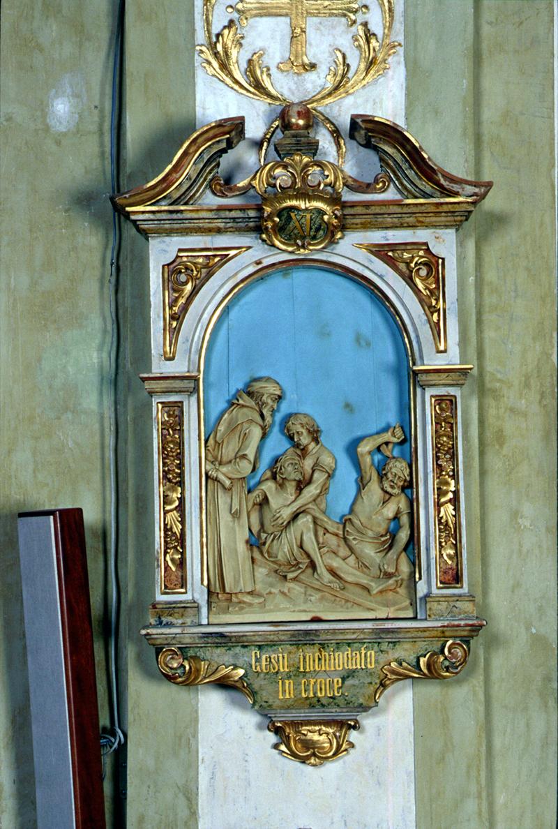 stazione XI: Gesù inchiodato alla croce (Via Crucis) di Martiner Francesco - ambito veneto (sec. XX)