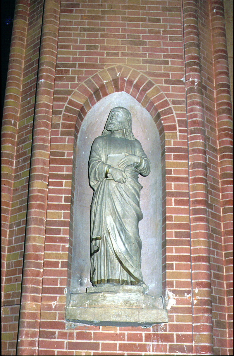 apostolo (scultura) di Buora Giovanni (attribuito), Luca Bartolomeo di Domenico (attribuito) - ambito veneto (sec. XVI)