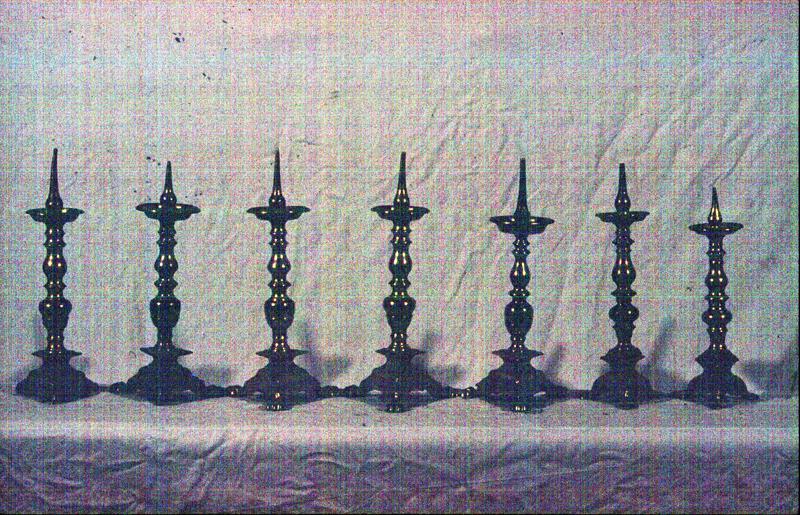 candeliere d'altare, serie - bottega veneta (sec. XVII)