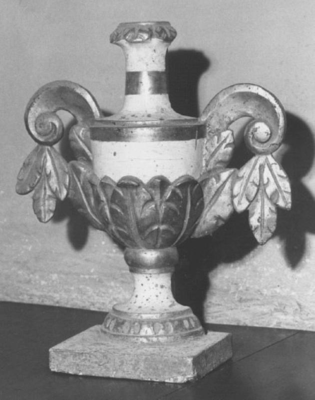 vaso d'altare con composizione floreale, serie - ambito veneto (sec. XIX)