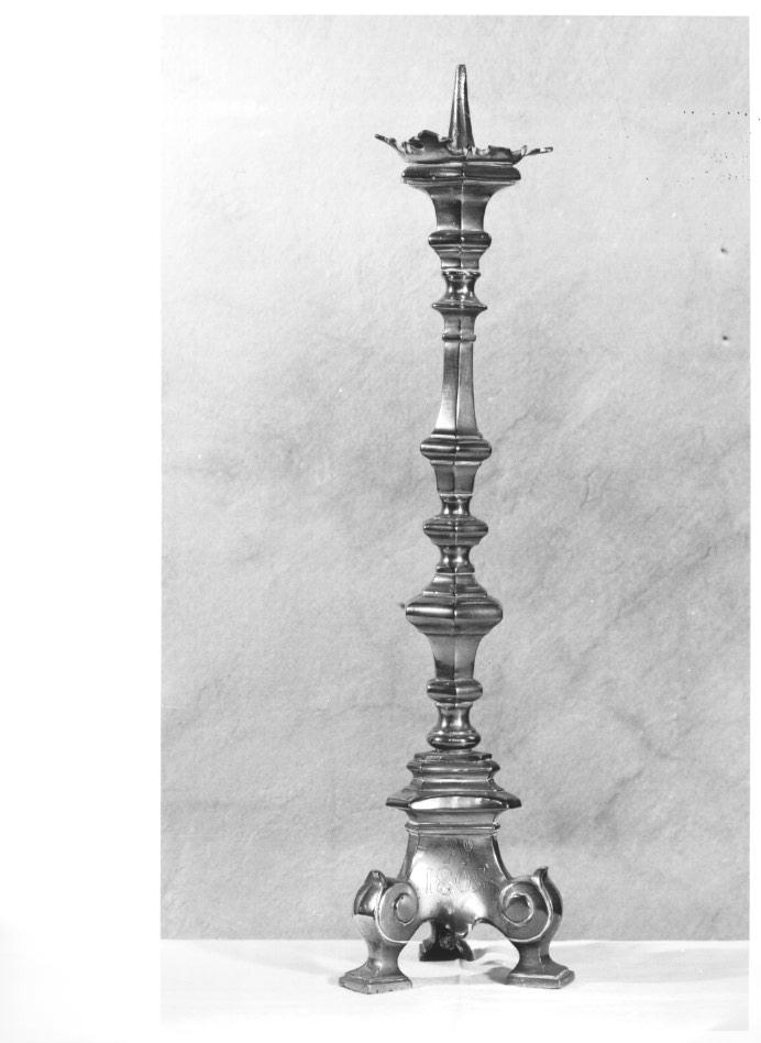 candeliere d'altare - produzione veneta (sec. XIX)
