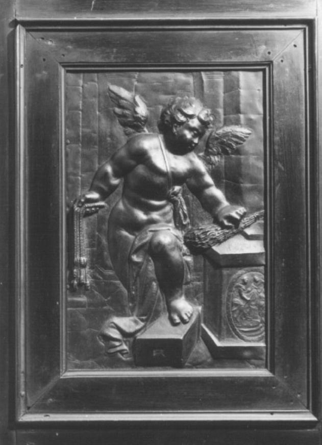 angioletto con simboli della passione: flagelli (rilievo) di De Magris Giuseppe (sec. XVII)