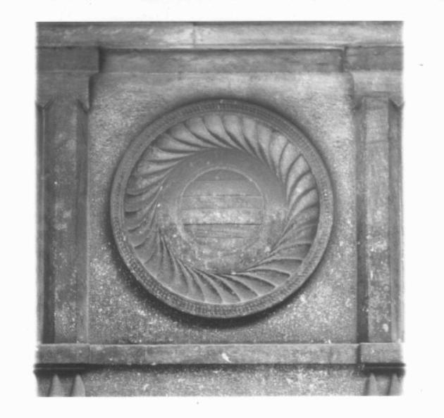 stemma gentilizio della famiglia Venier (rilievo) - ambito veneto (sec. XVI)