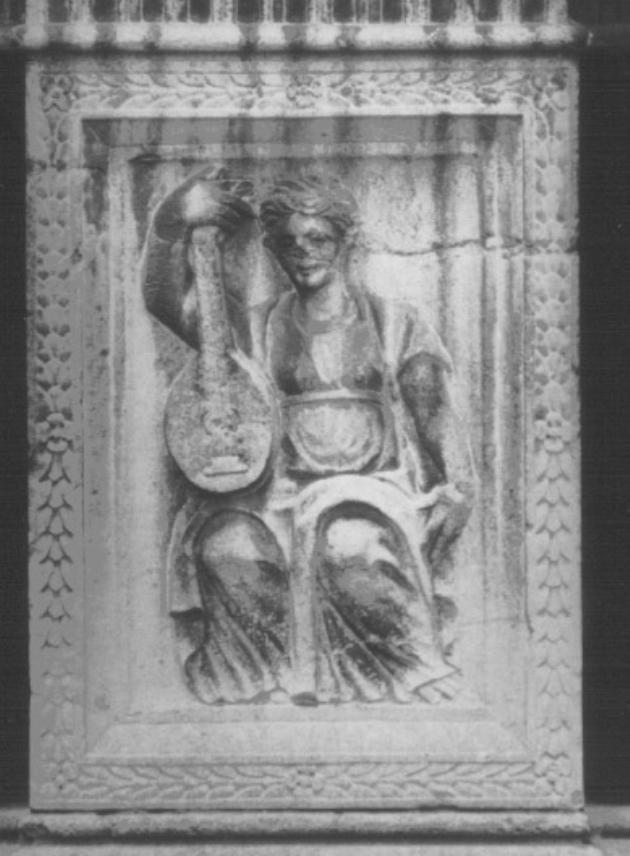 figura femminile con liuto (rilievo) di Moroni Andrea, Milanin Francesco (sec. XVI)