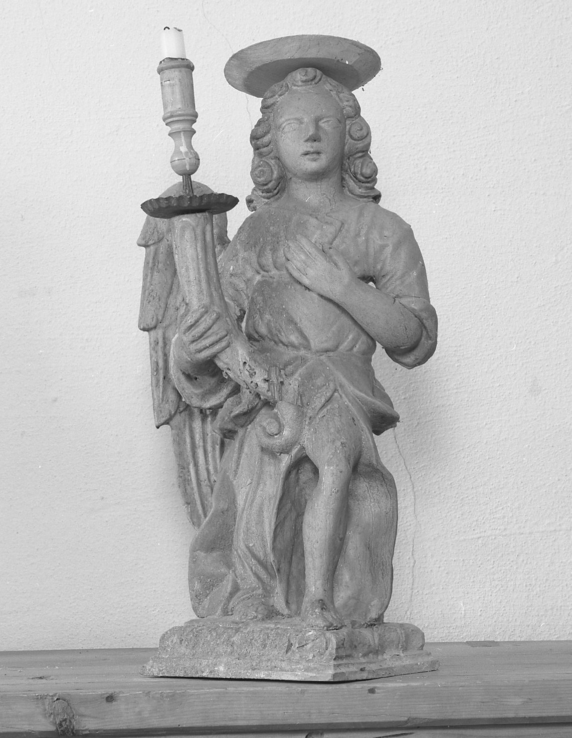 angelo reggicandelabro (statuetta) - ambito bellunese (sec. XIX)