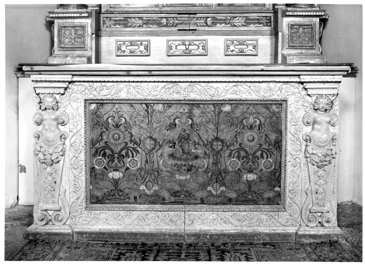 Madonna assunta/ Apostoli (paliotto) - ambito veneziano (primo quarto sec. XVII)