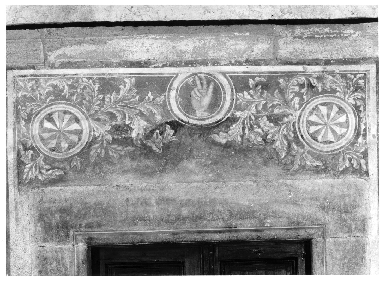 motivi decorativi (dipinto, frammento) - ambito veneto (fine/inizio secc. XIV/ XV)