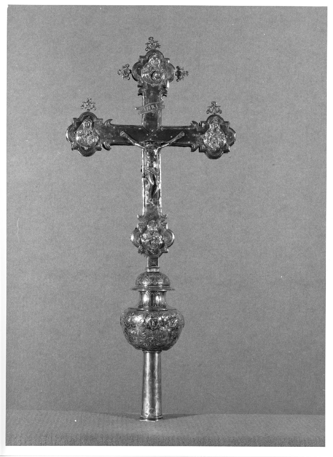 croce processionale - ambito veneto (fine/inizio secc. XVI/ XVII)