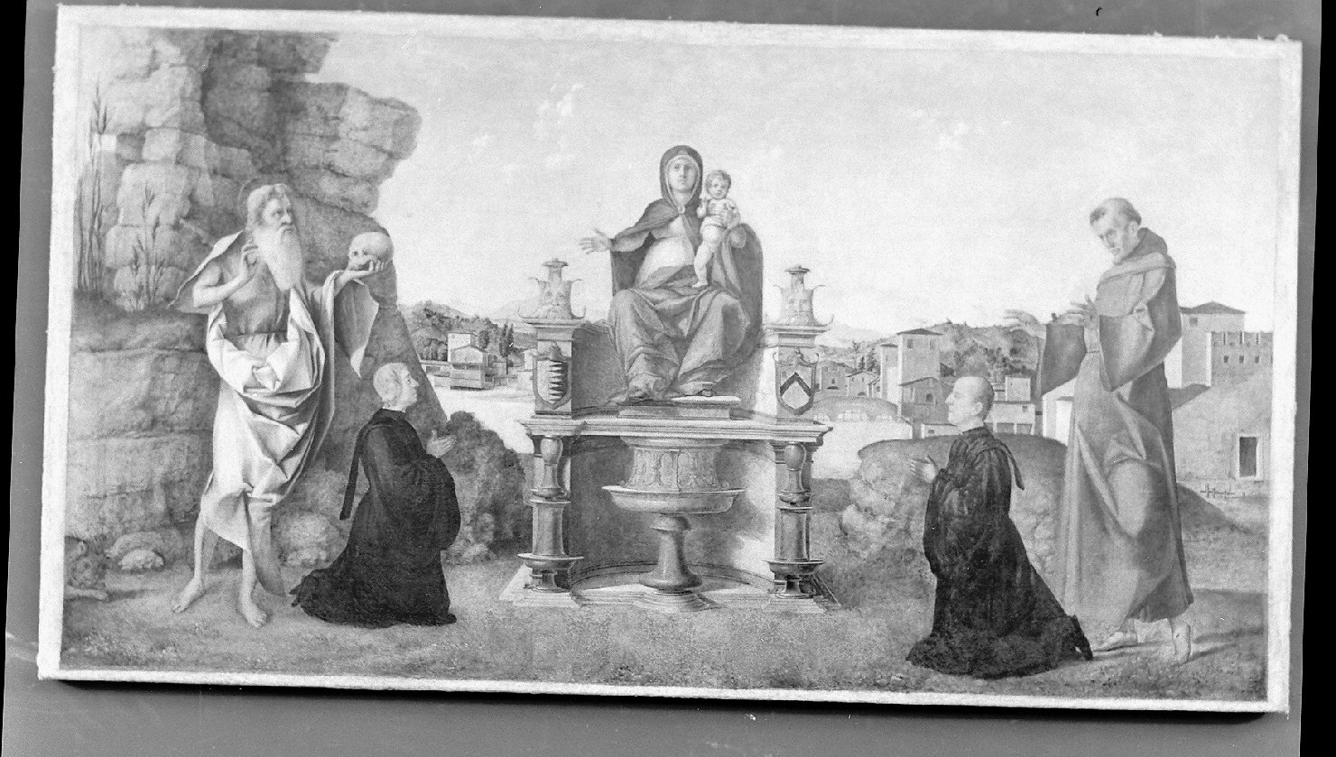 Madonna con Bambino e Santi (dipinto, opera isolata) di Rusconi Benedetto detto Benedetto Diana (attribuito) (inizio sec. XVI)